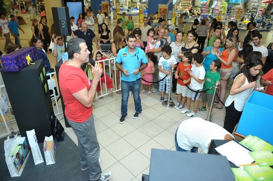 Fun and Games with Tony Baroud at Citymall